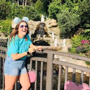 Meet your Posher, Nicole